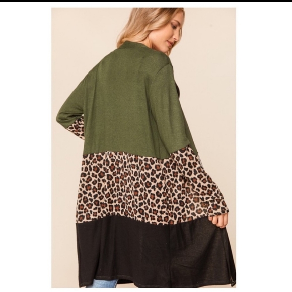🔥$5🔥LEOPARD PRINT TWO TONE  SWEATER CARDIGAN - Picture 7 of 9